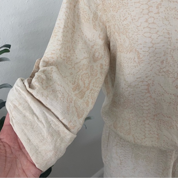 Cloth & stone cream snake print romper small - Picture 5 of 11